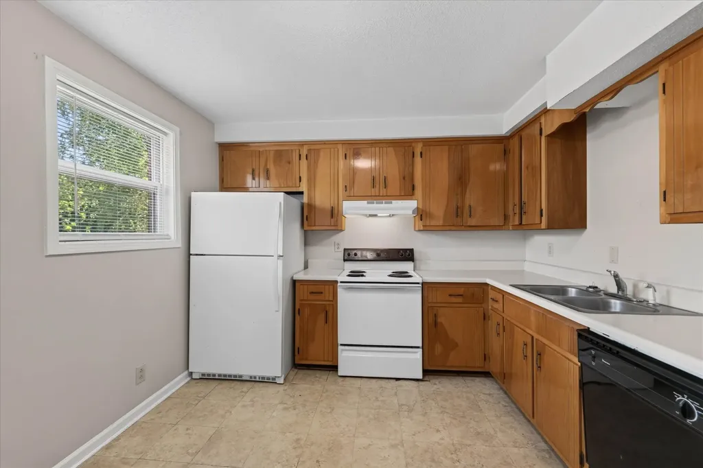 1531 E Knollwood Circle Clarksville TN 37043
