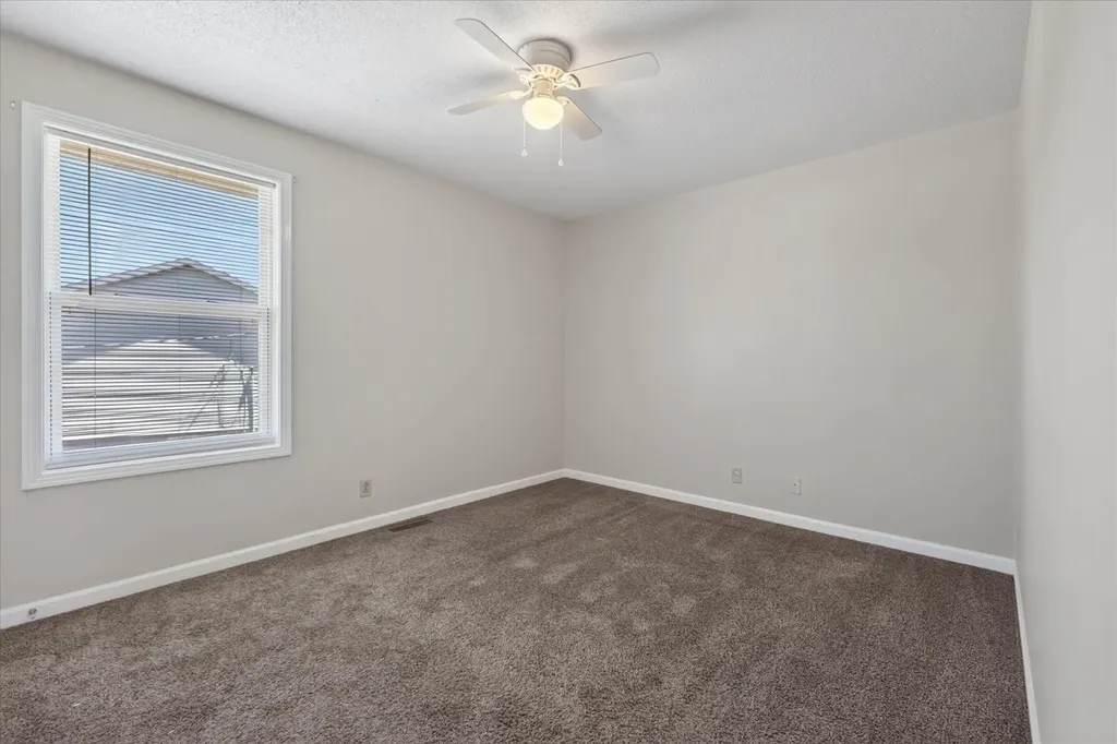 1531 E Knollwood Circle Clarksville TN 37043