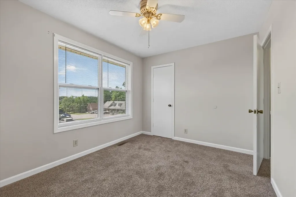 1531 E Knollwood Circle Clarksville TN 37043