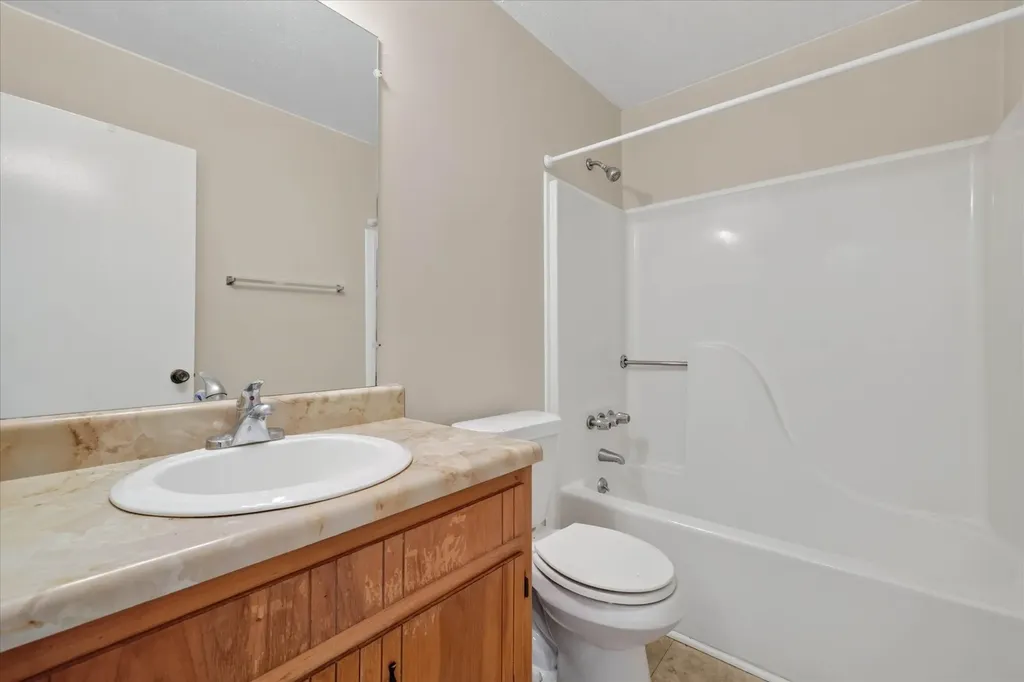 1531 E Knollwood Circle Clarksville TN 37043