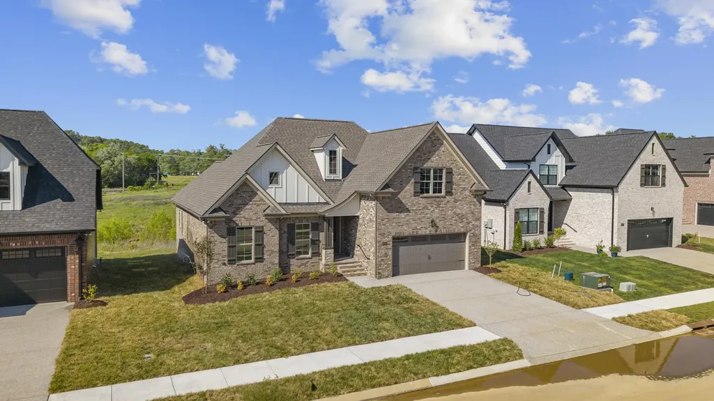 2013 Wt Chandler Boulevard #55 Gallatin TN 37066