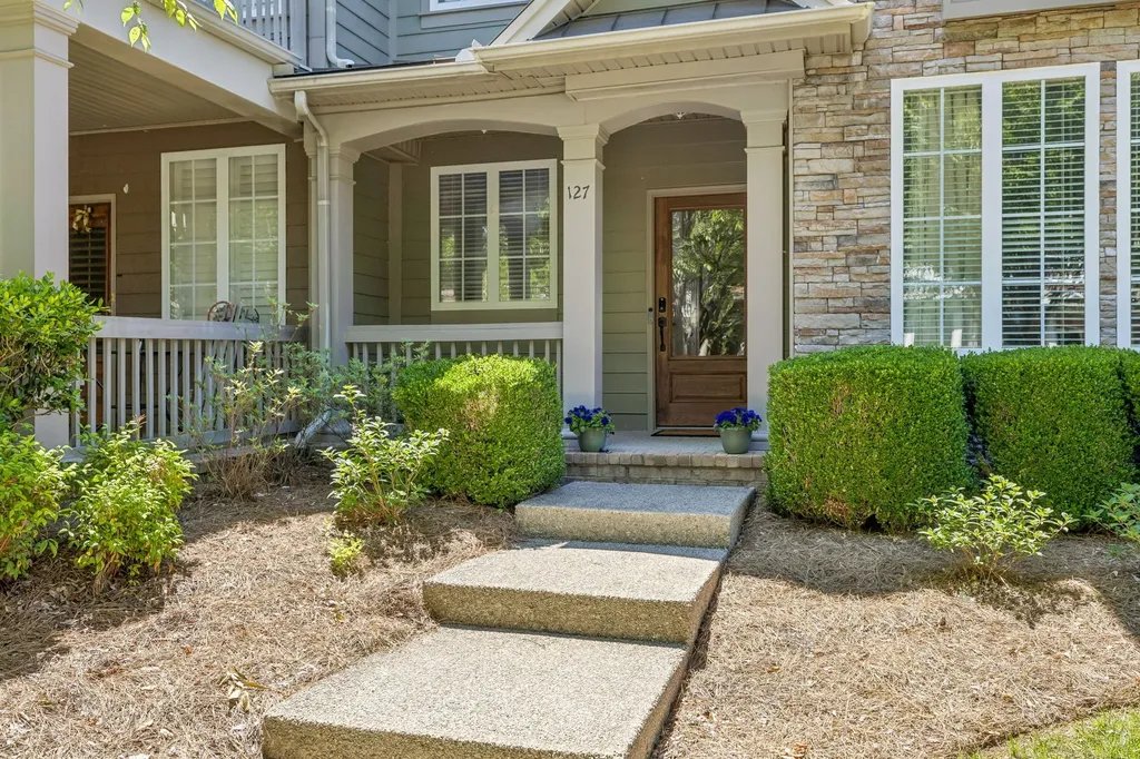 127 Pennystone Circle Franklin TN 37067