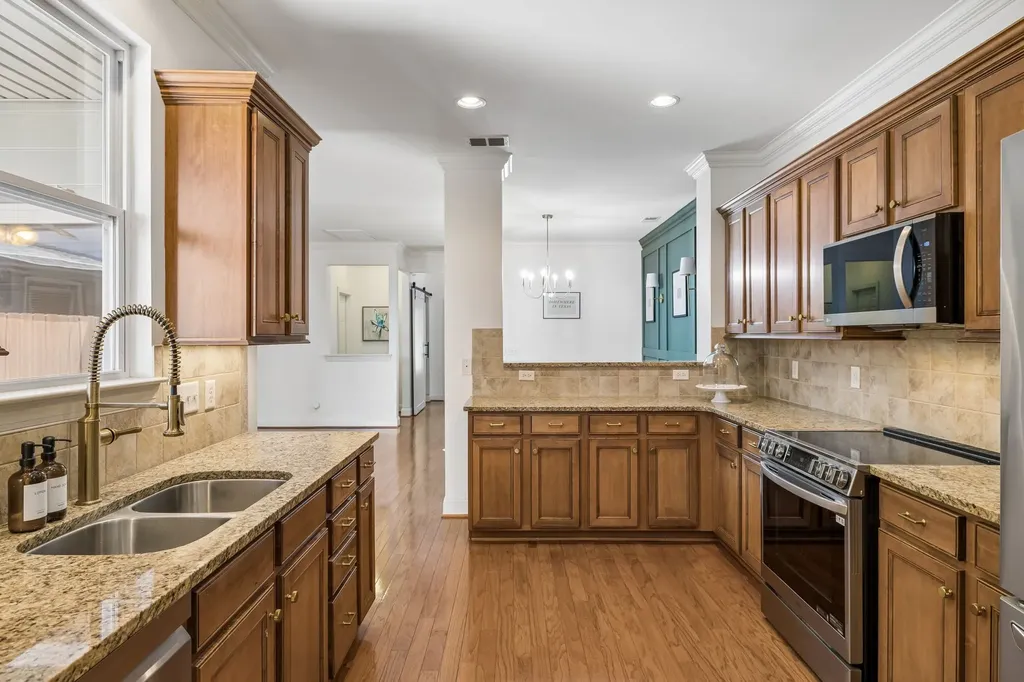 127 Pennystone Circle Franklin TN 37067
