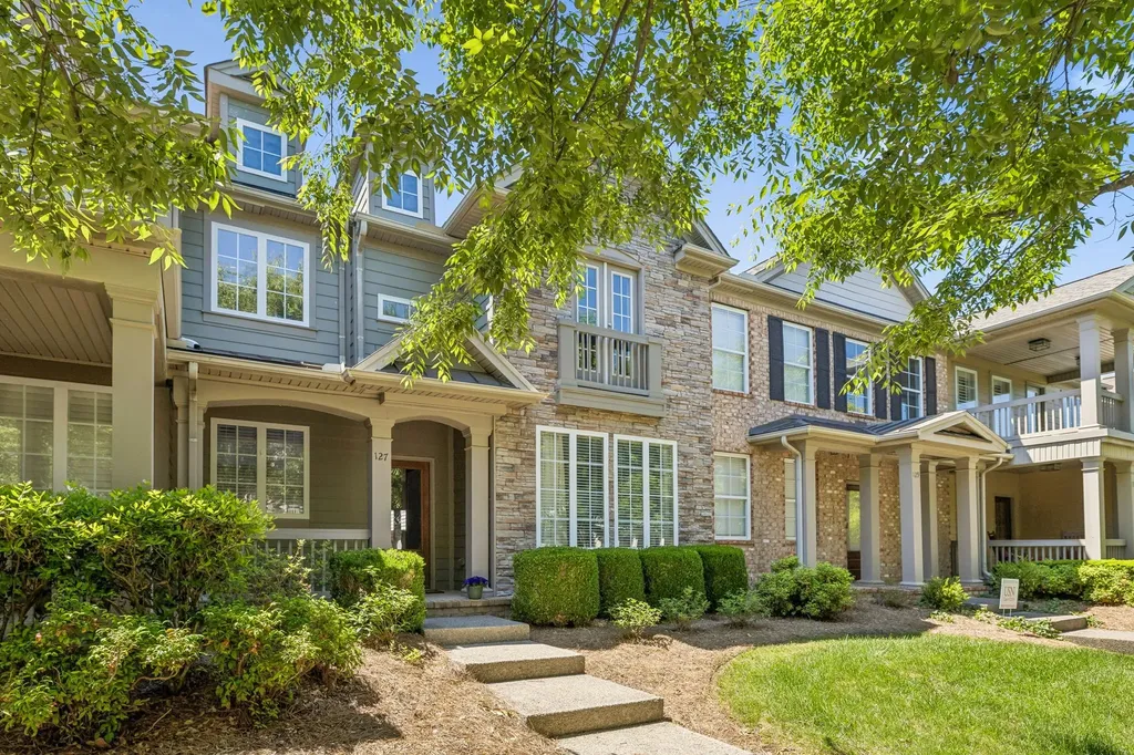 127 Pennystone Circle Franklin TN 37067