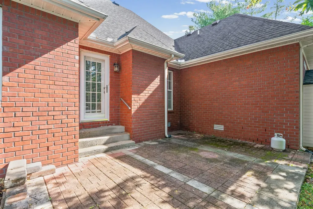 502 Forrest Pointe Drive Murfreesboro TN 37130