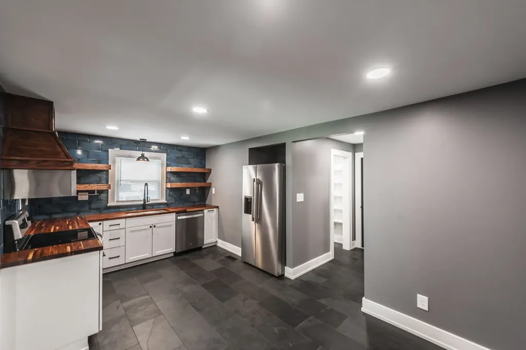 4306 Long Hollow Pike Goodlettsville TN 37072