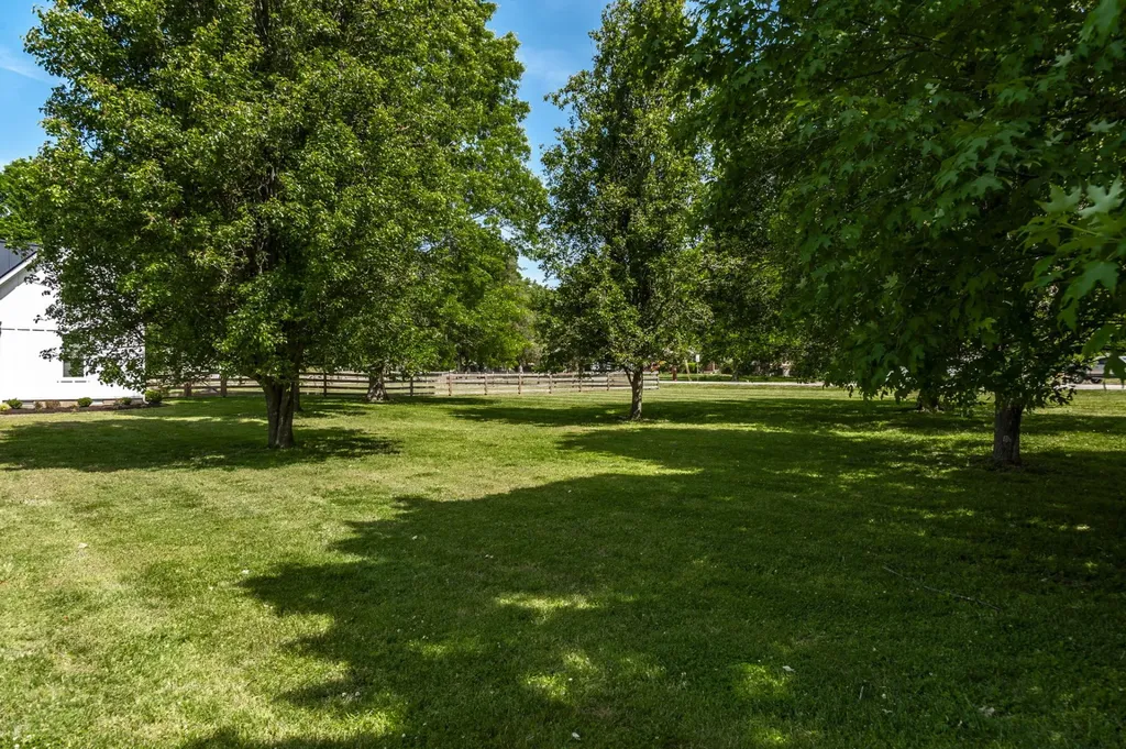 4306 Long Hollow Pike Goodlettsville TN 37072