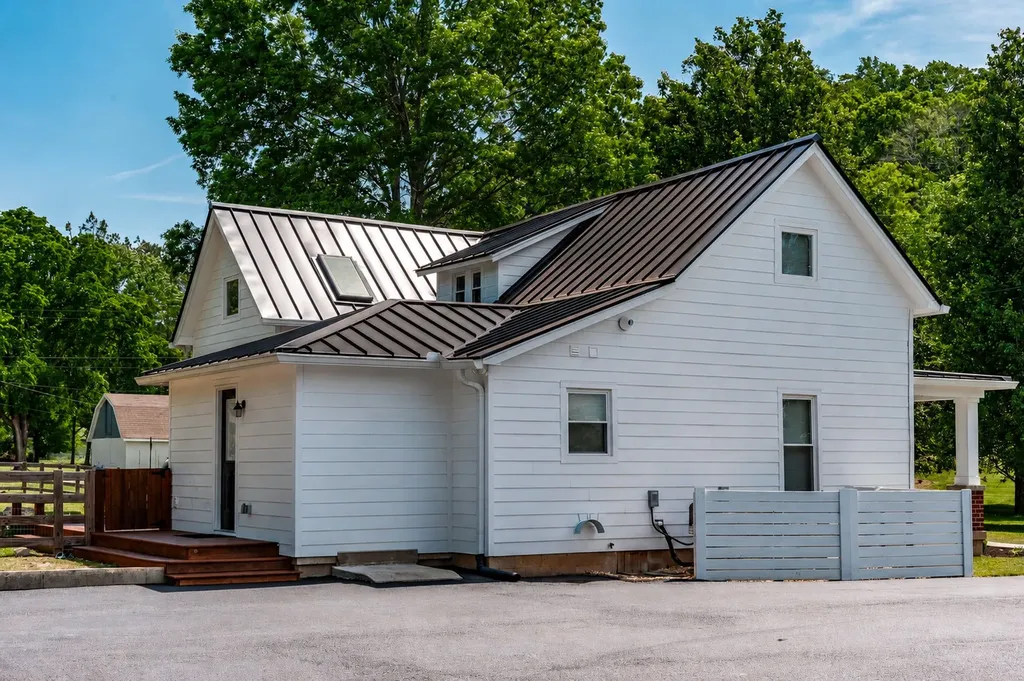 4306 Long Hollow Pike Goodlettsville TN 37072