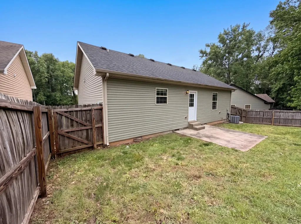 741 Inver Lane Clarksville TN 37042