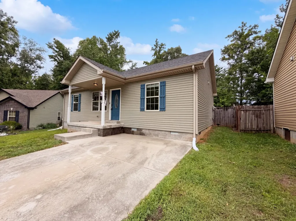 741 Inver Lane Clarksville TN 37042