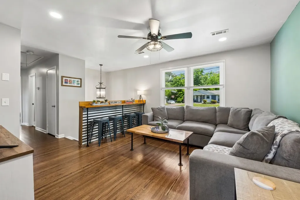 632 Larchwood Drive Nashville TN 37214