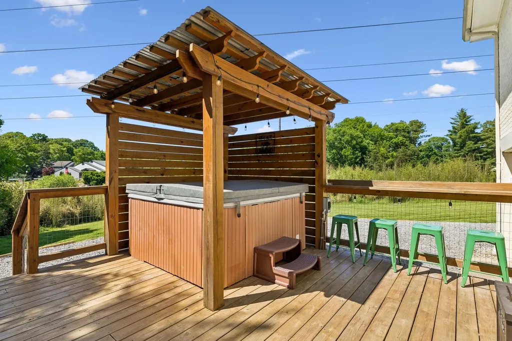 632 Larchwood Drive Nashville TN 37214