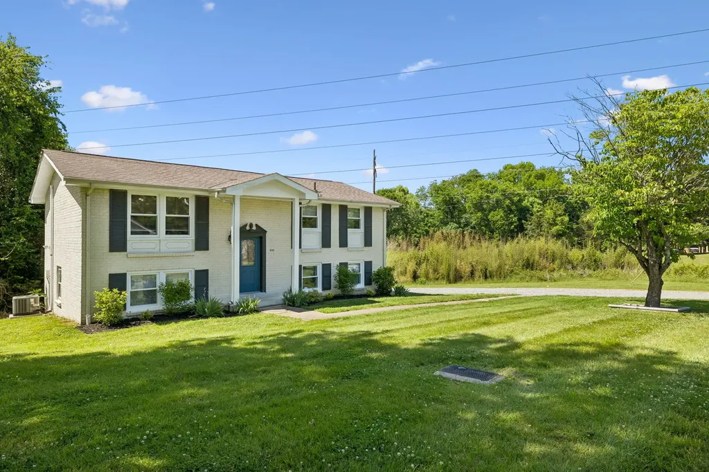 632 Larchwood Drive Nashville TN 37214