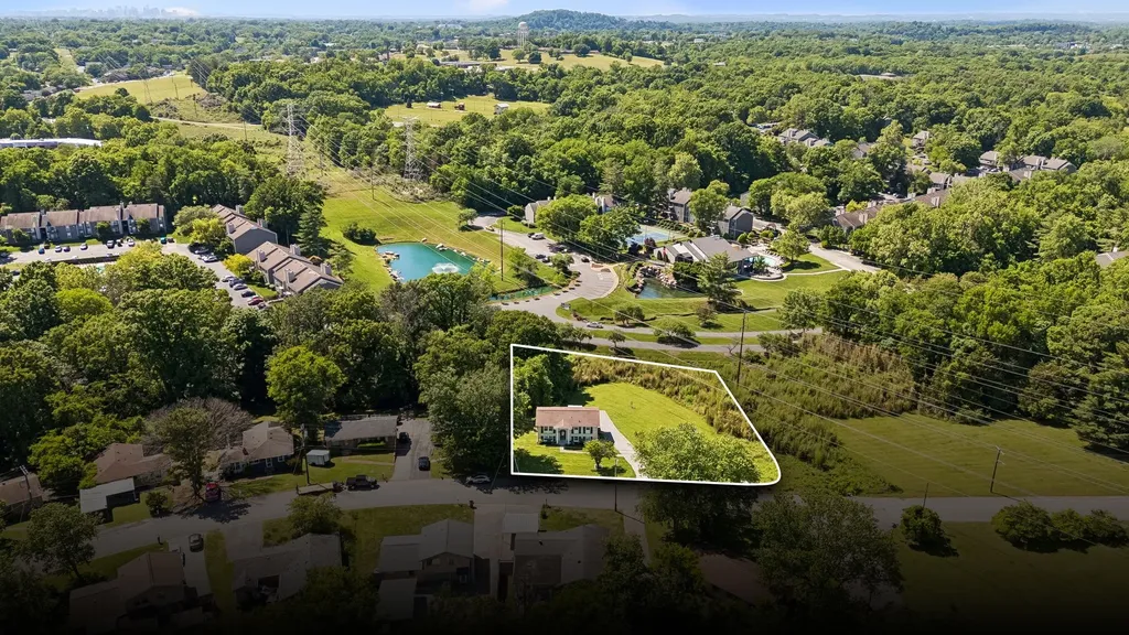 632 Larchwood Drive Nashville TN 37214