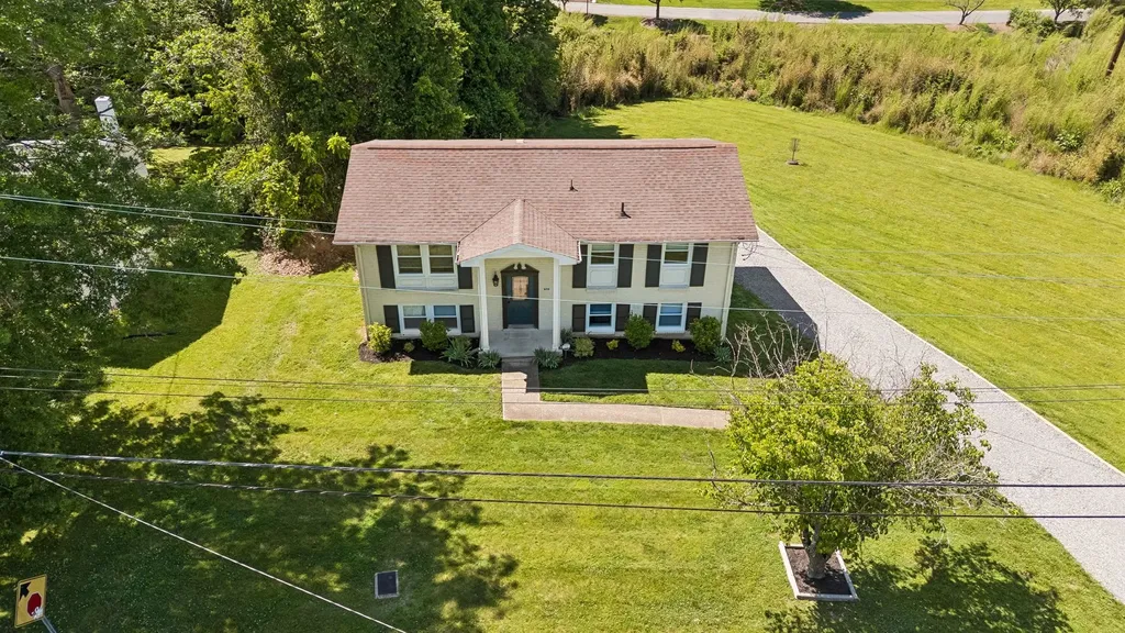 632 Larchwood Drive Nashville TN 37214