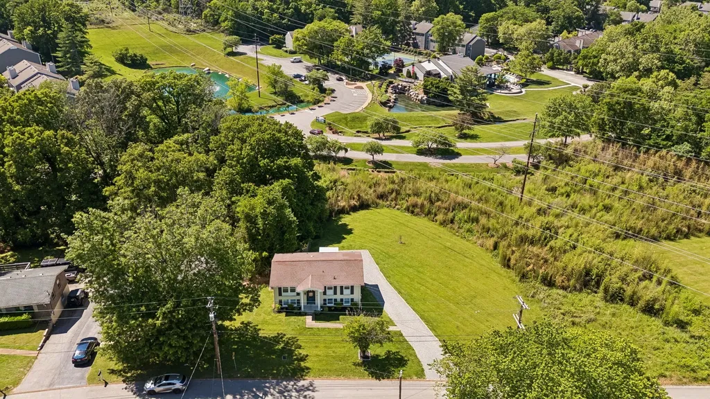 632 Larchwood Drive Nashville TN 37214