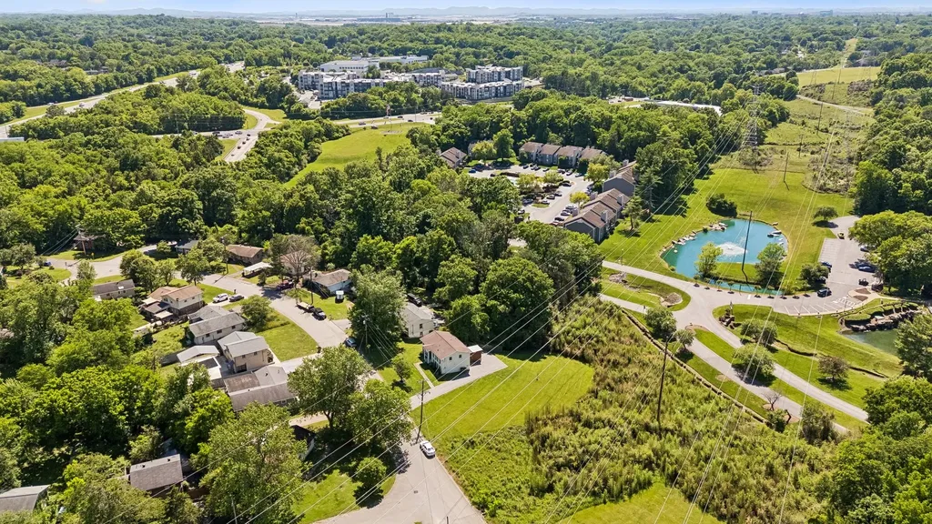 632 Larchwood Drive Nashville TN 37214
