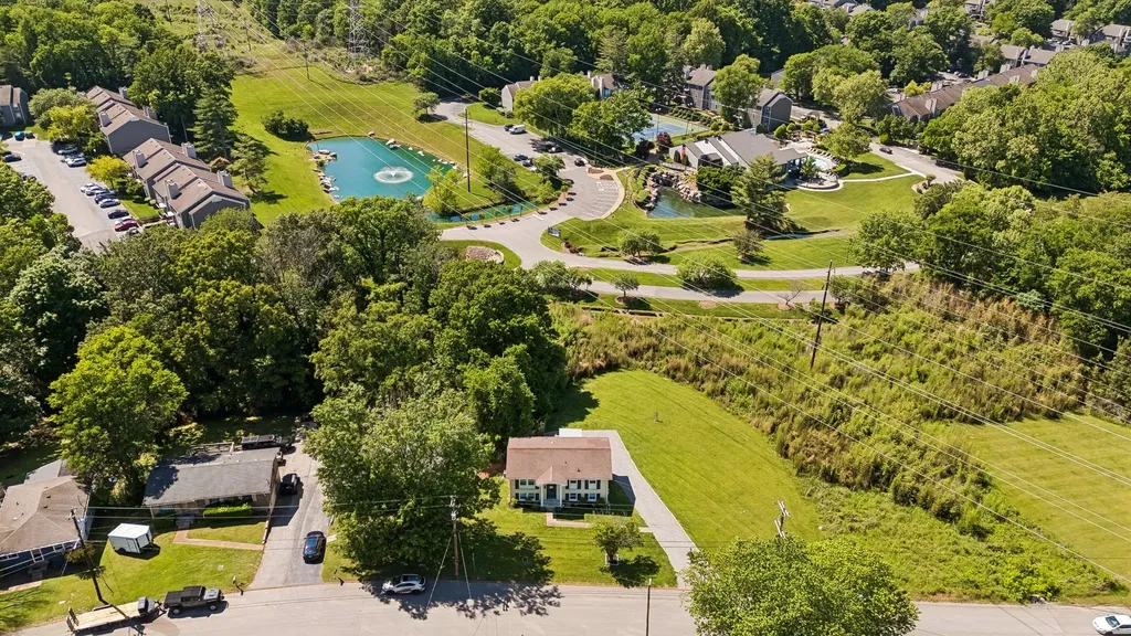 632 Larchwood Drive Nashville TN 37214