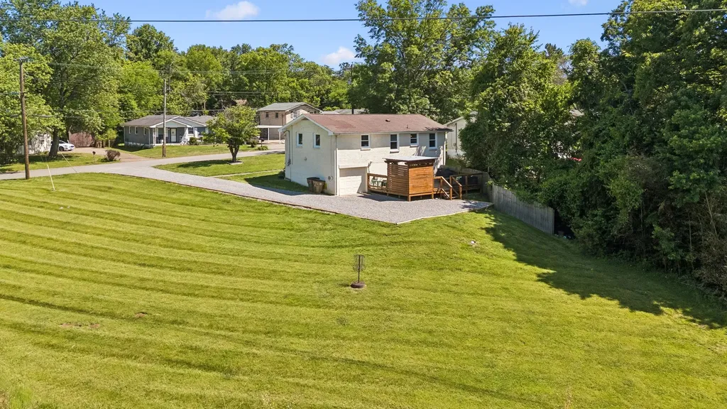 632 Larchwood Drive Nashville TN 37214