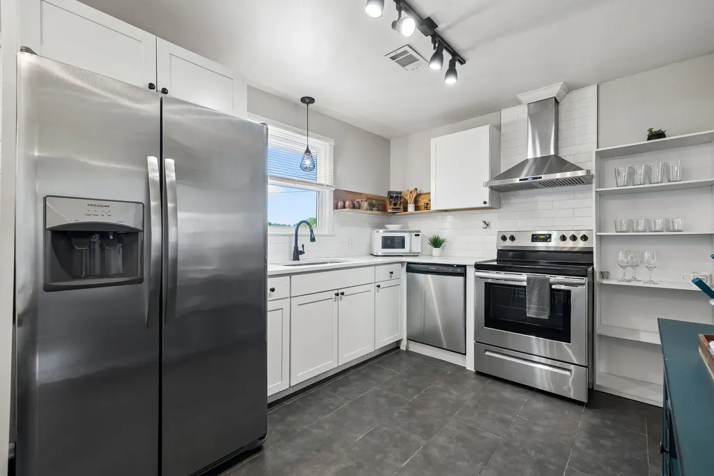 632 Larchwood Drive Nashville TN 37214