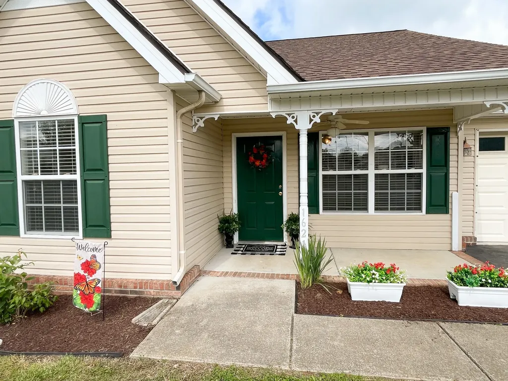 1621 Joel Drive Columbia TN 38401