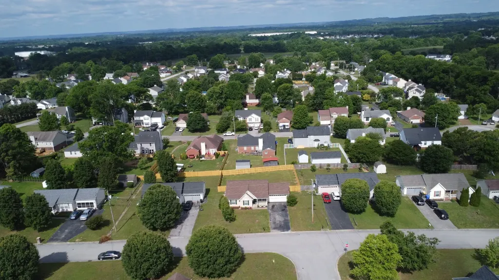 1621 Joel Drive Columbia TN 38401