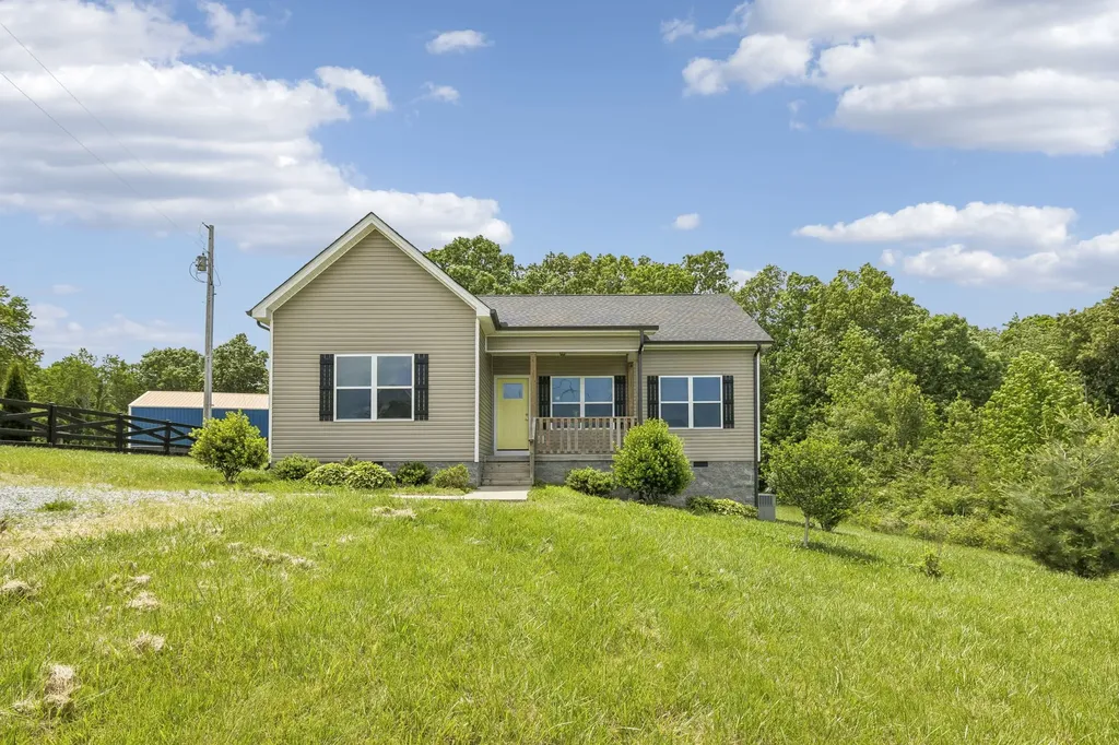 1162 Oak Grove Road Dickson TN 37055