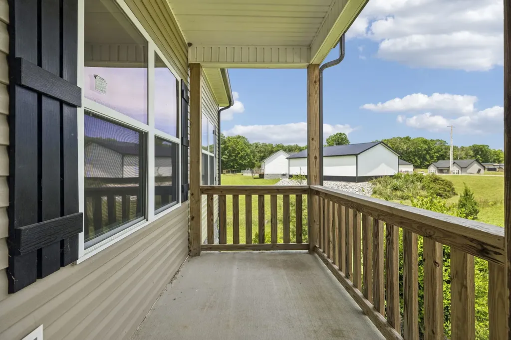 1162 Oak Grove Road Dickson TN 37055