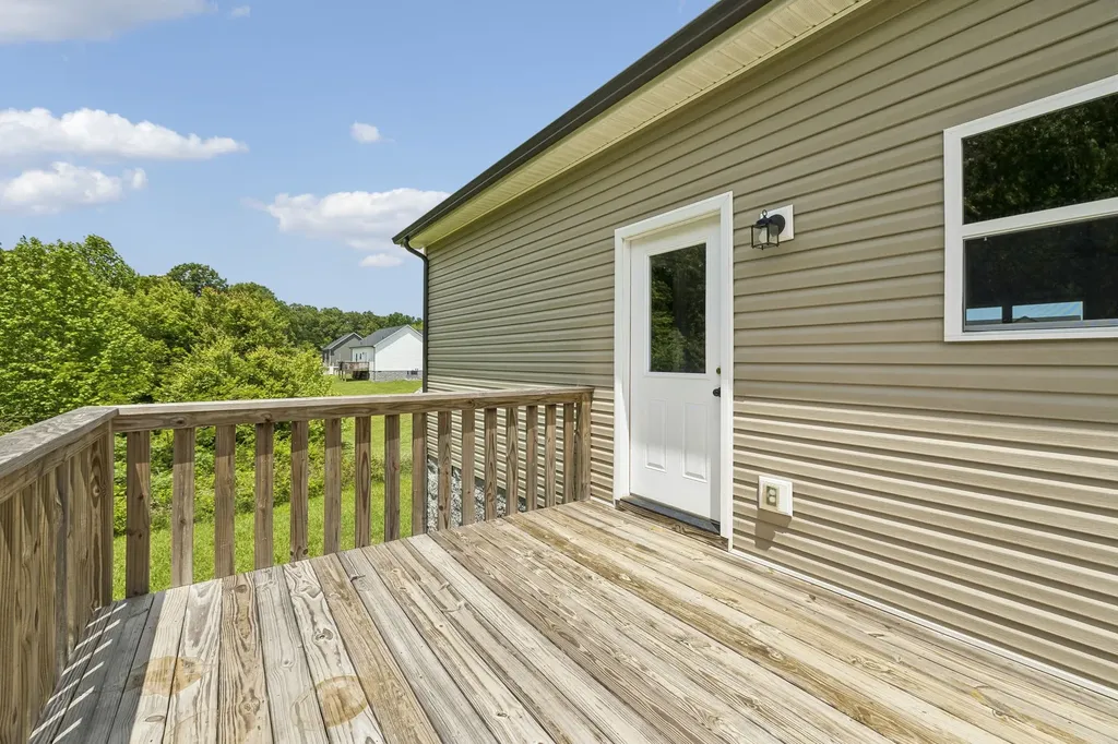 1162 Oak Grove Road Dickson TN 37055