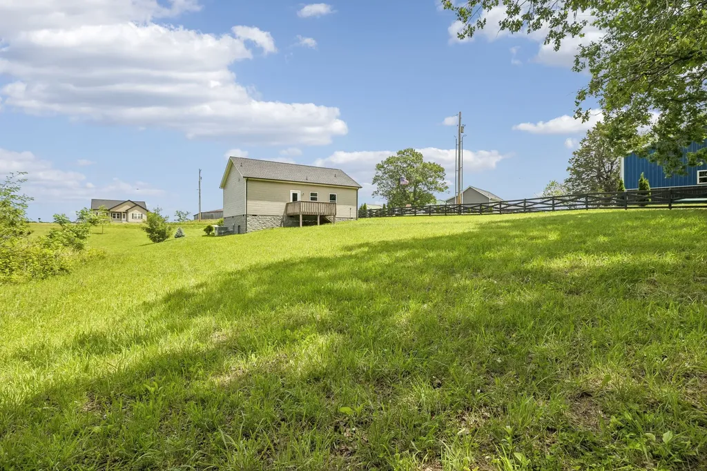 1162 Oak Grove Road Dickson TN 37055