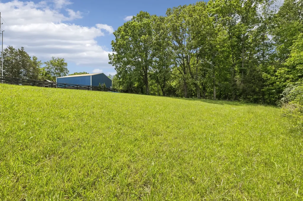 1162 Oak Grove Road Dickson TN 37055