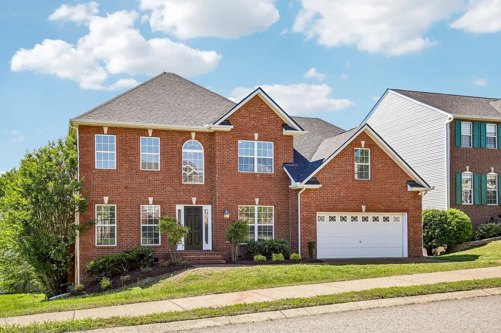 101 Fieldcrest Court Hendersonville TN 37075