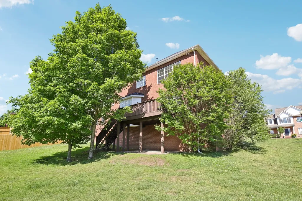 101 Fieldcrest Court Hendersonville TN 37075