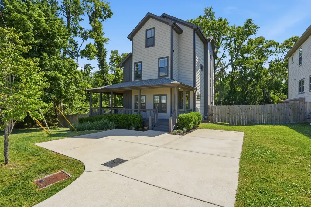 331 Woodycrest Avenue Nashville TN 37210