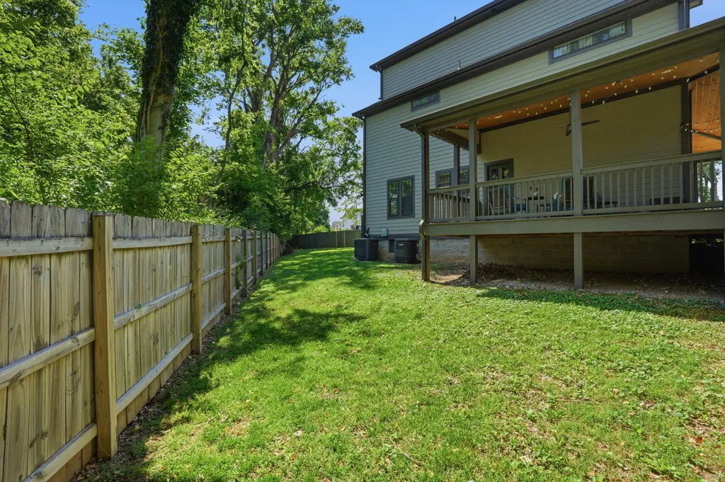 331 Woodycrest Avenue Nashville TN 37210