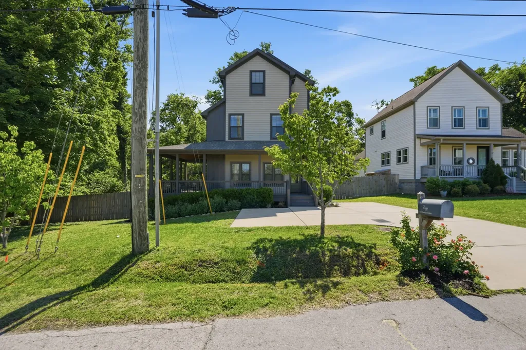 331 Woodycrest Avenue Nashville TN 37210