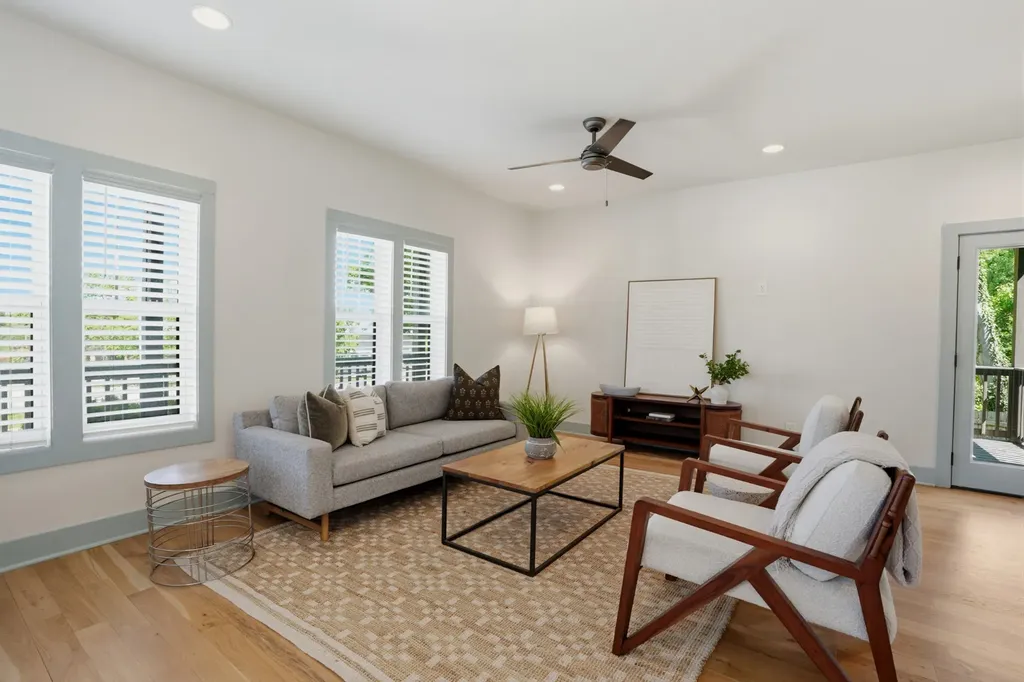 331 Woodycrest Avenue Nashville TN 37210