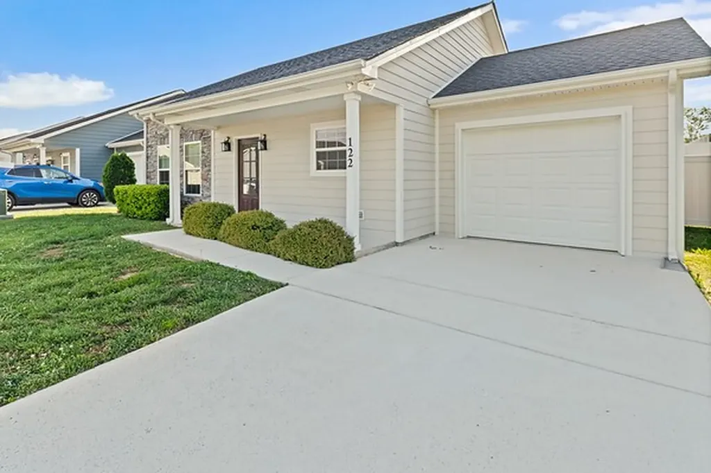 122 Nichols Drive Woodbury TN 37190