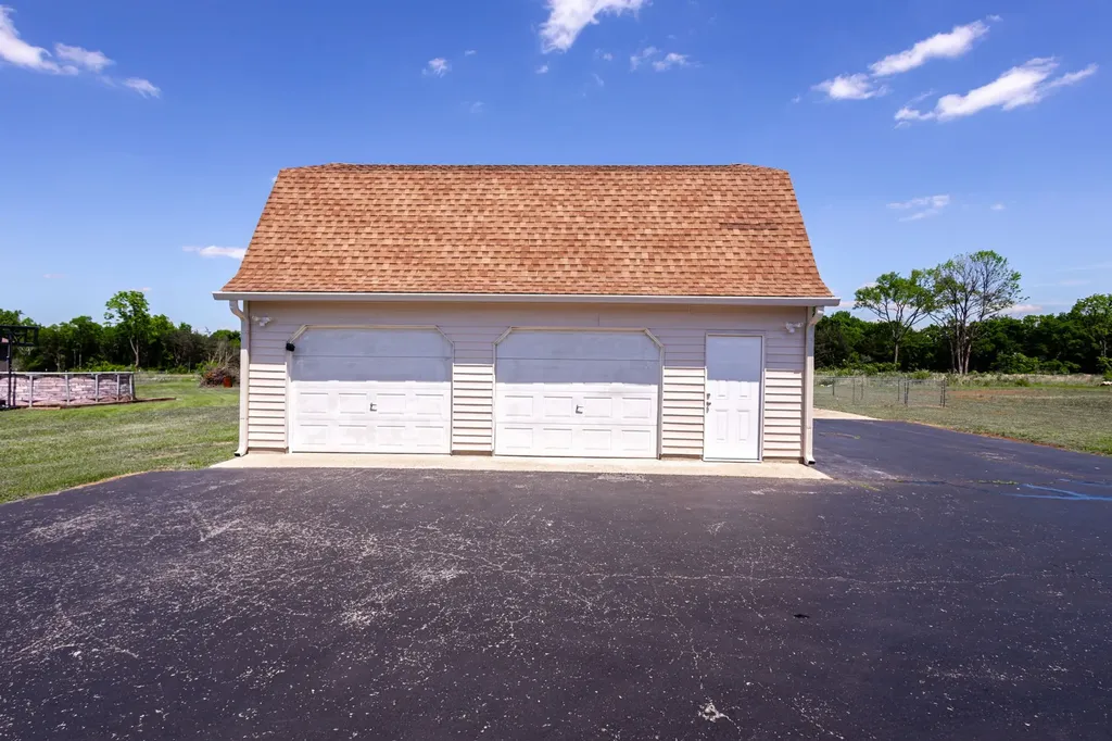 2932 Midland Road Shelbyville TN 37160