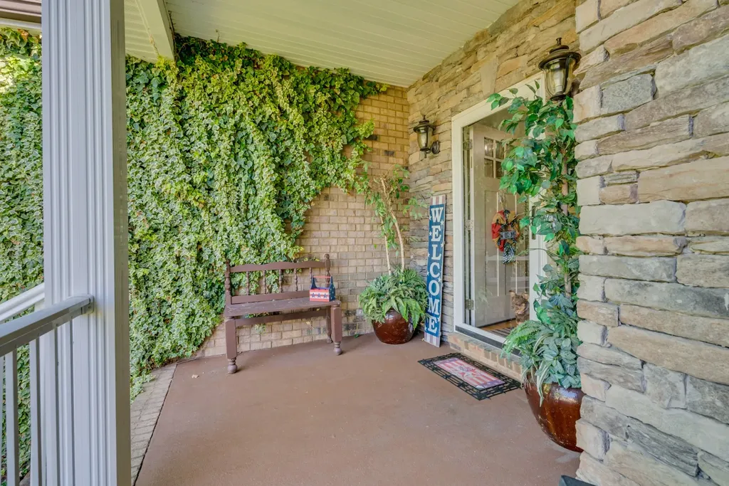 148 Pin Oak Drive Woodbury TN 37190