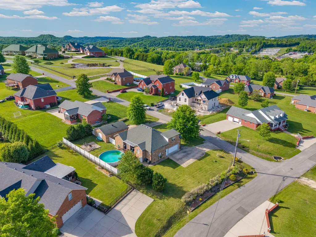 148 Pin Oak Drive Woodbury TN 37190