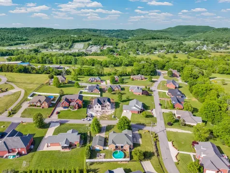 148 Pin Oak Drive Woodbury TN 37190