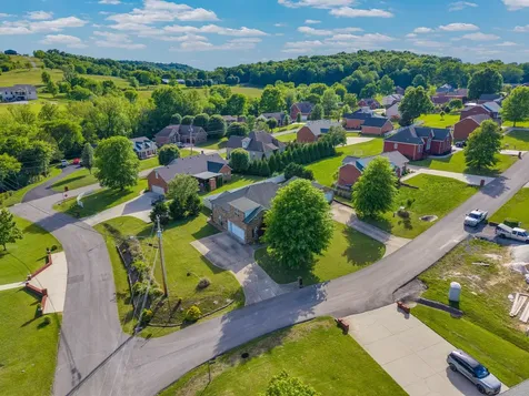 148 Pin Oak Drive Woodbury TN 37190