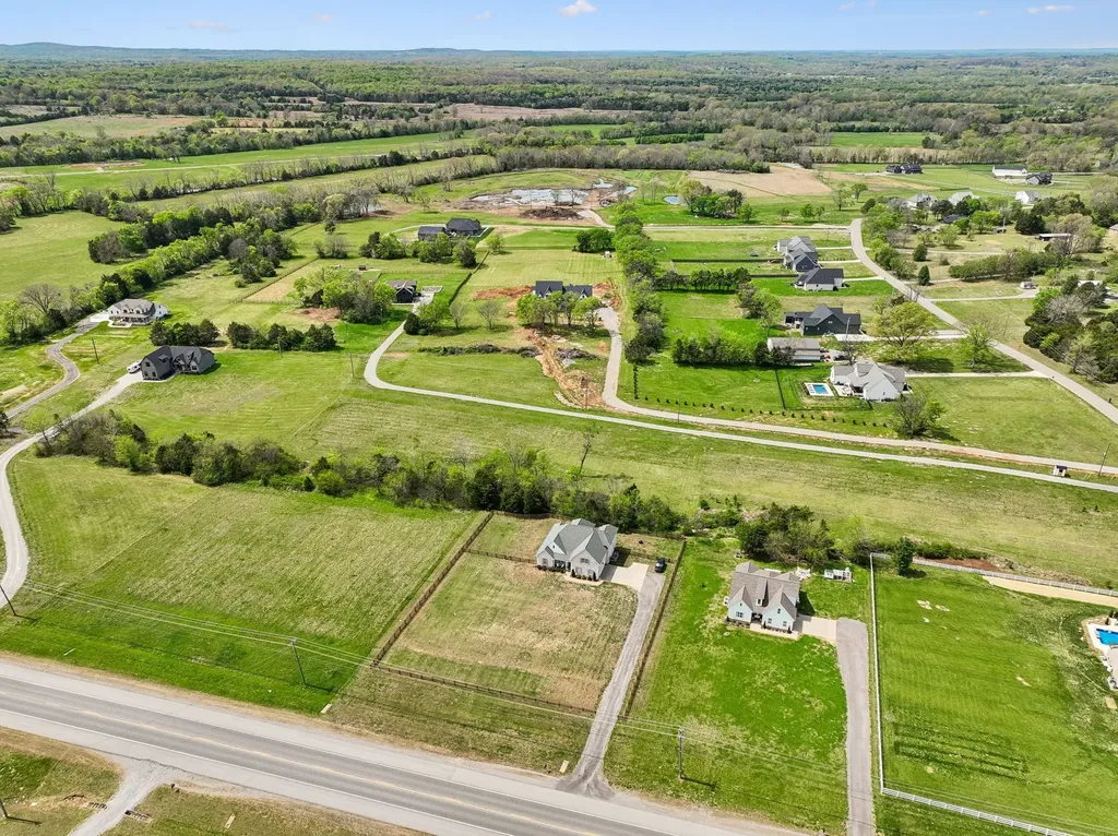 4615 Hartsville Pike Lebanon TN 37087