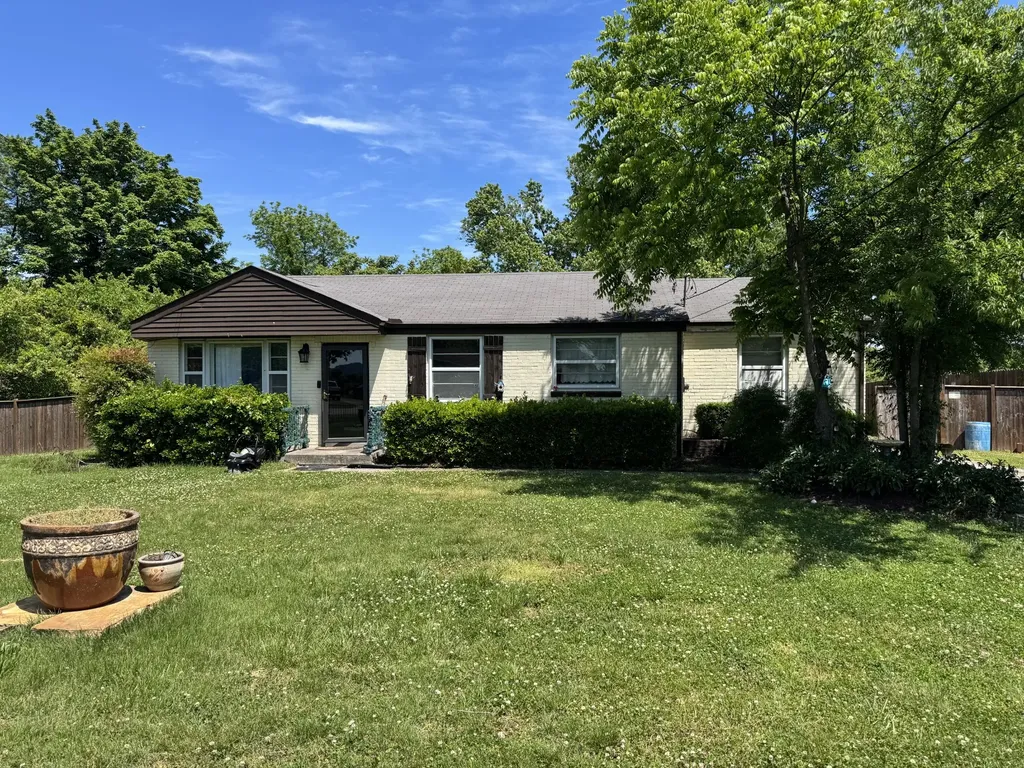 4946 Hopedale Drive Nashville TN 37211