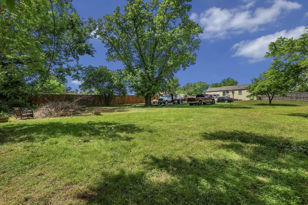 4946 Hopedale Drive Nashville TN 37211