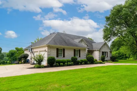1015 Kelly Road Dyersburg TN 38024
