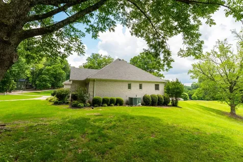 1015 Kelly Road Dyersburg TN 38024