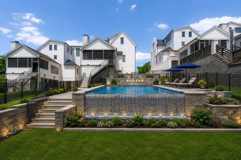 215 La Vista Drive Nashville TN 37215