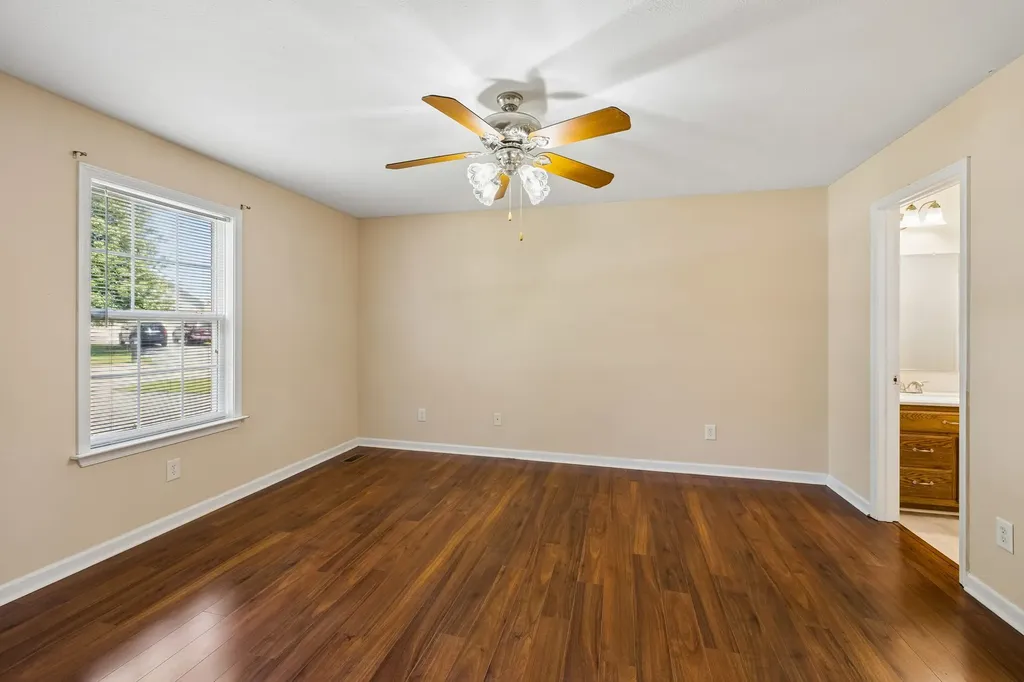 1921 Littleton Court Columbia TN 38401